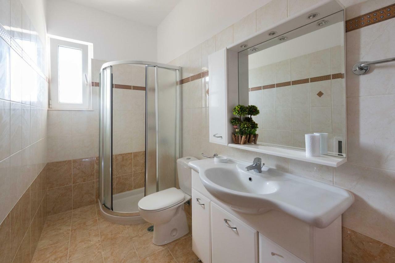Sea Spirit Apartment อาฟานโท ภายนอก รูปภาพ