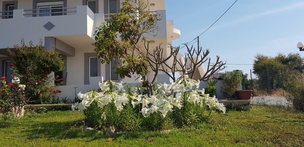 Sea Spirit Apartment อาฟานโท ภายนอก รูปภาพ